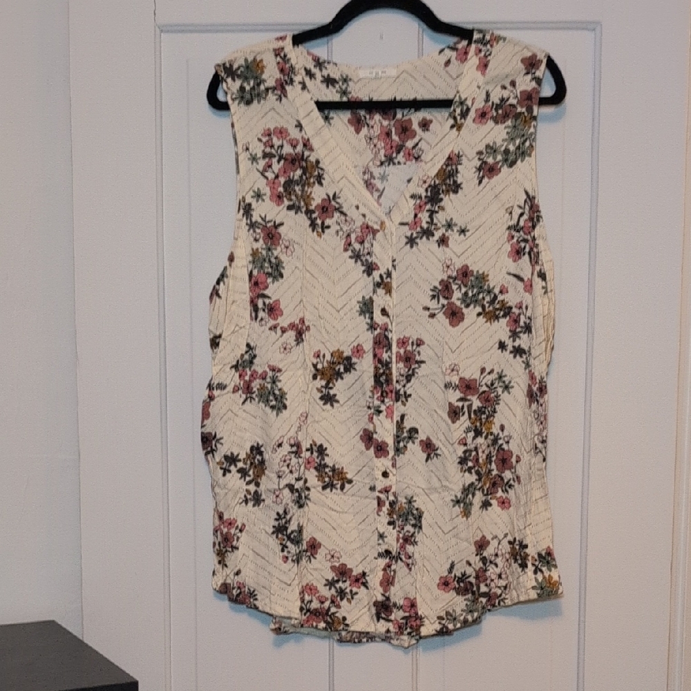 Maurices Floral Sleeveless Blouse - Cream and Pink